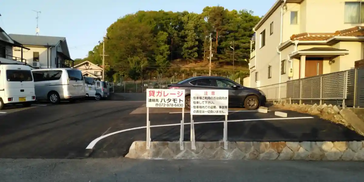 事故による看板・テントの修理・交換の施工例：自立式看板