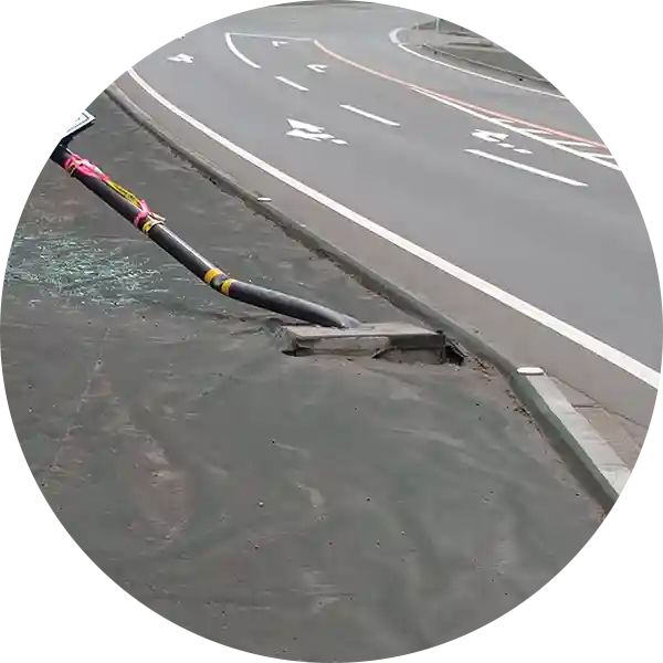 事故による看板・テントの修理・交換で、看板やテントの工事費が高くなるケース