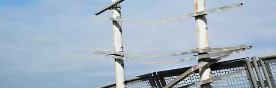 大阪・奈良の看板修理・メンテナンスの台風被害の看板修理