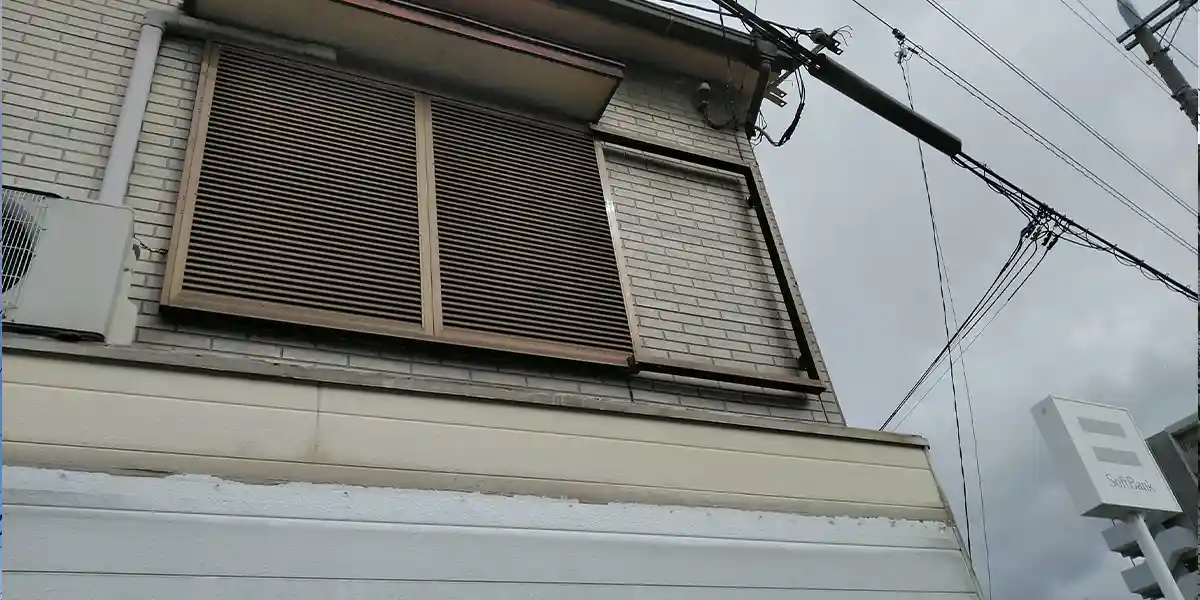 台風等の災害による看板修理：看板撤去完了
