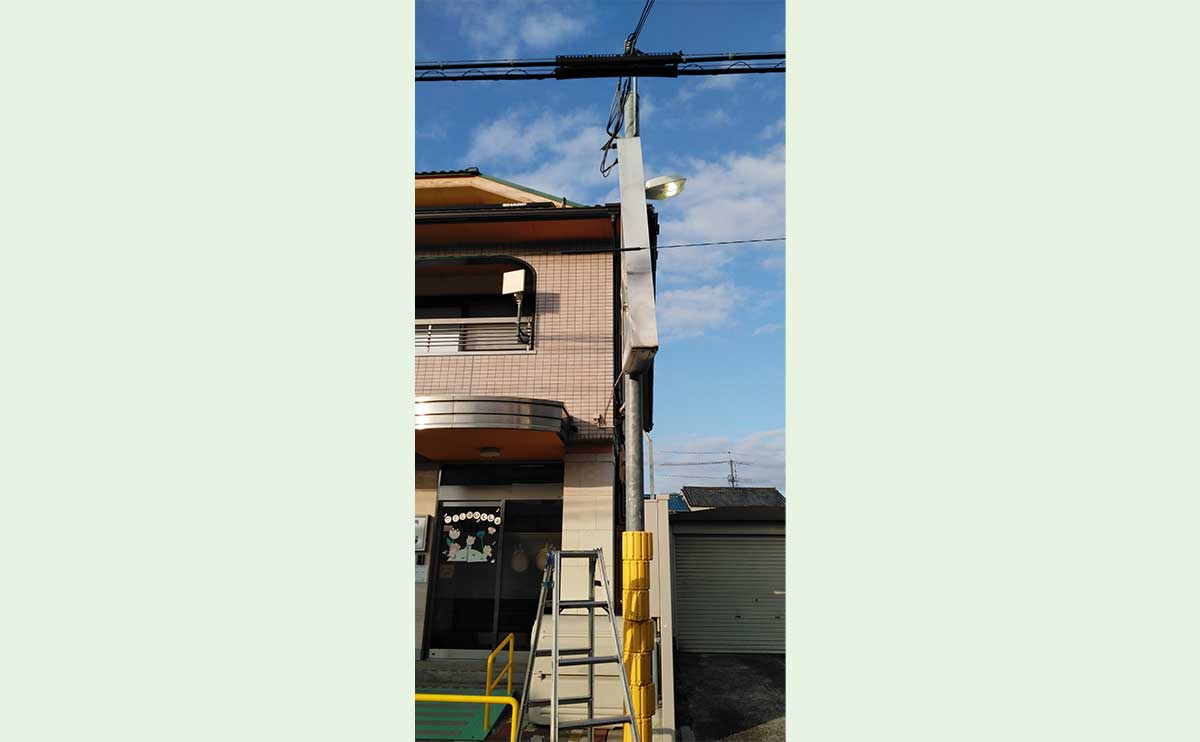 大阪府柏原市 病院の電飾袖看板交換